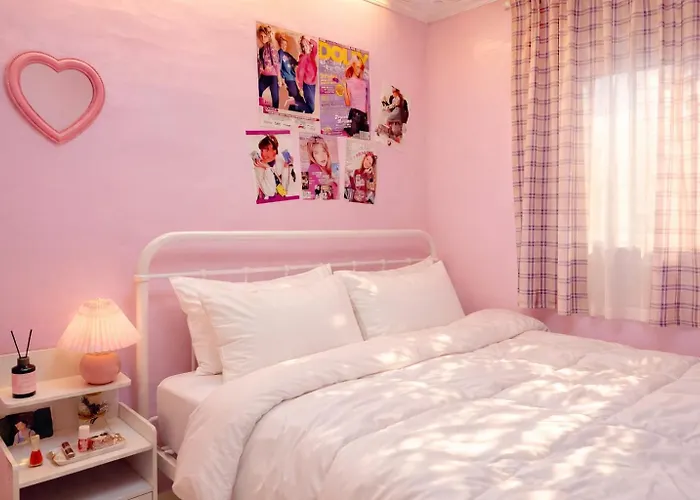 Spacious 2br For 5 Near Sillim Pink & Cozy *