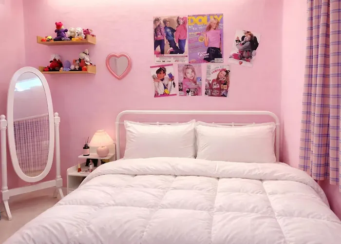 Spacious 2br For 5 Near Sillim Pink & Cozy